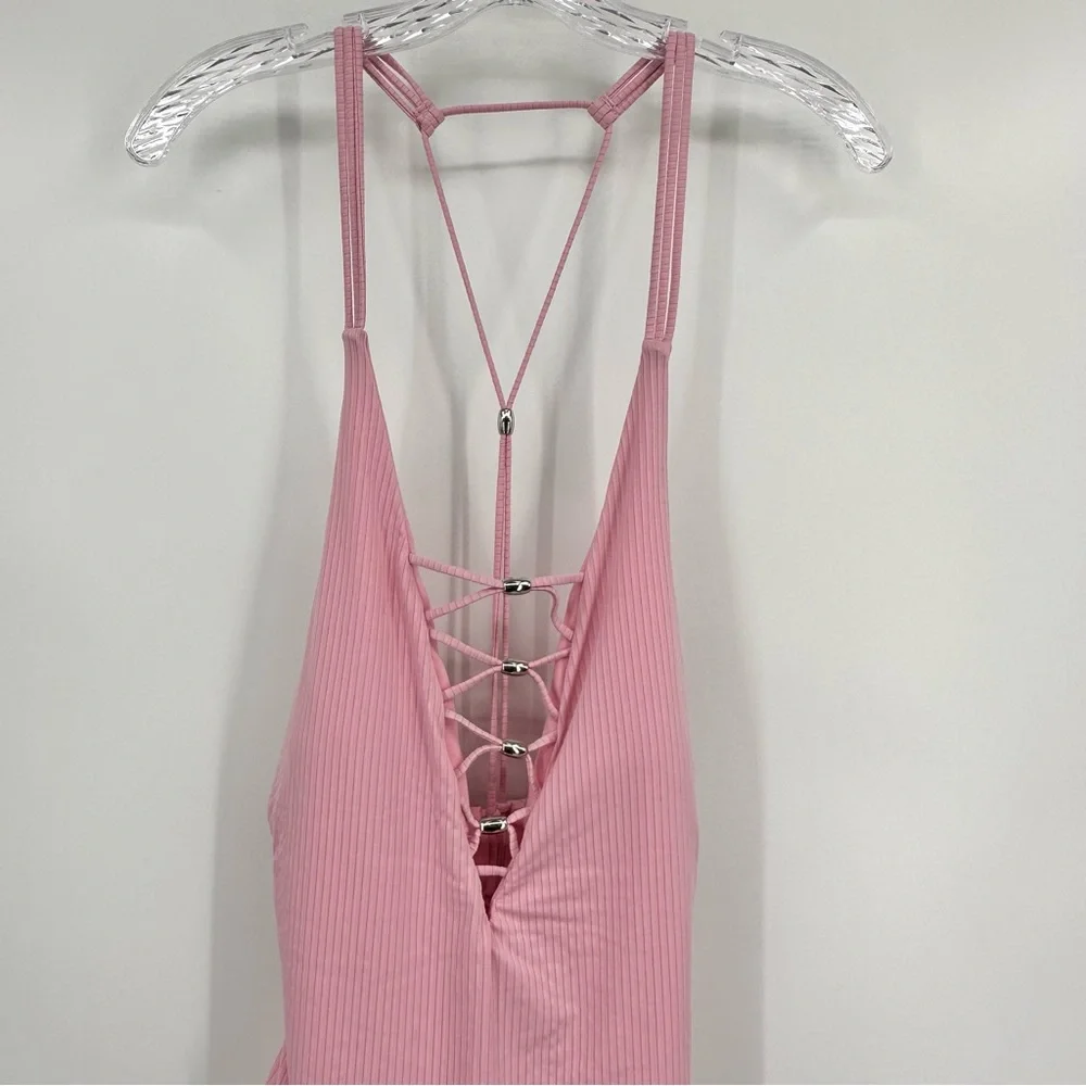 YMI NWT Ribbed Crisscross Lace Up One Piece Swimsuit Pink Size M